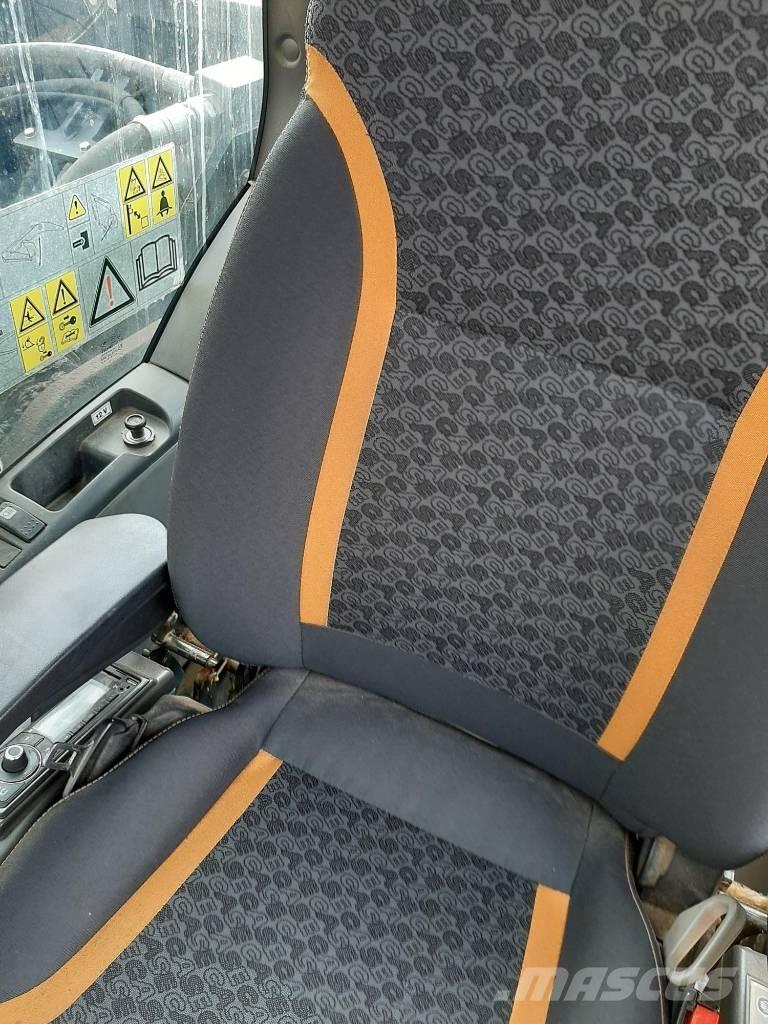 CASE CX 300 D Ostalo