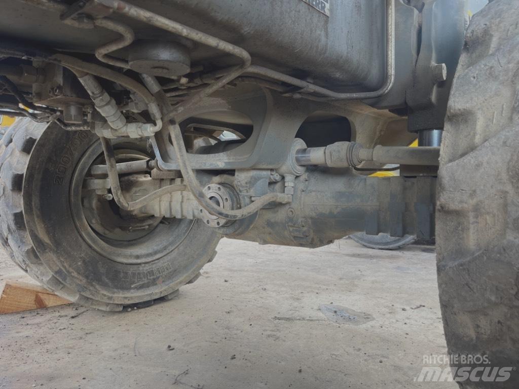 Liebherr A 910 Comp Osovine