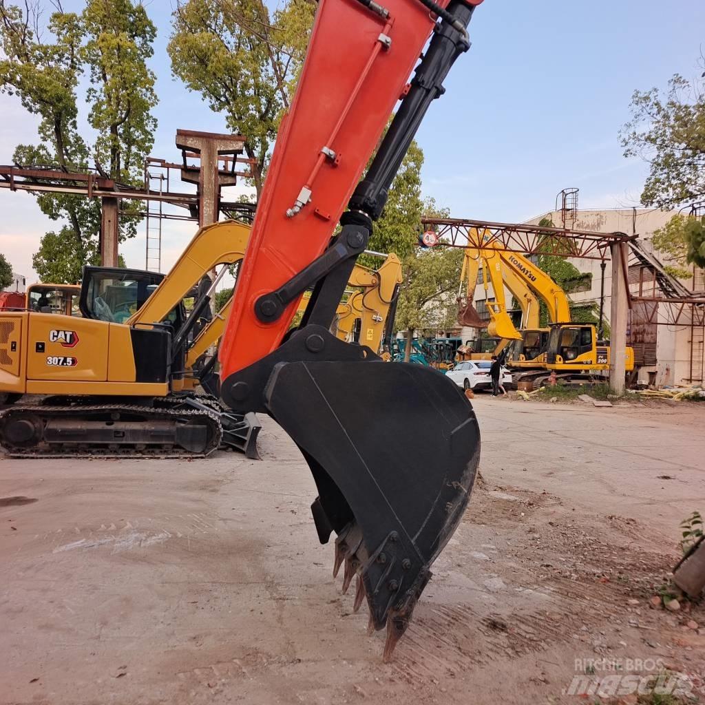 Doosan DX 300 LC Bageri guseničari