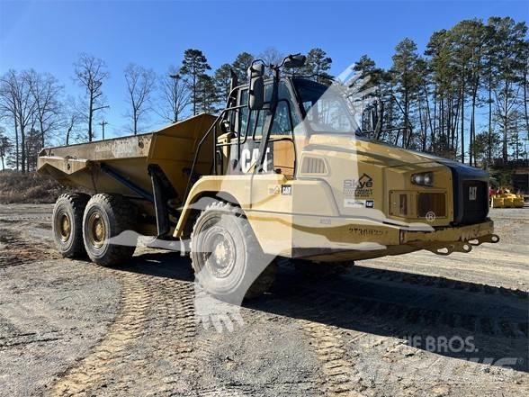 CAT 725C2 Zglobni damperi