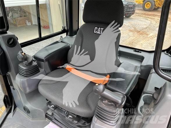 CAT D3 LGP Buldožeri guseničari