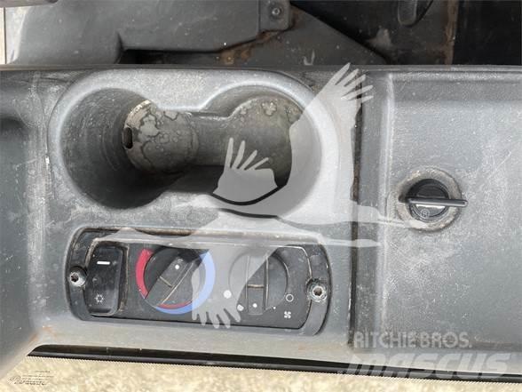 CAT D5K2 LGP Buldožeri guseničari