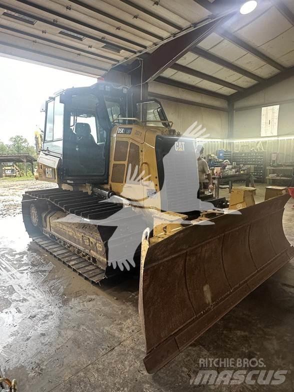 CAT D5K2 LGP Buldožeri guseničari