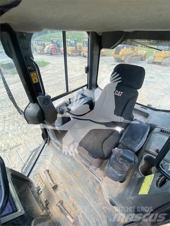 CAT D6K2 LGP Buldožeri guseničari
