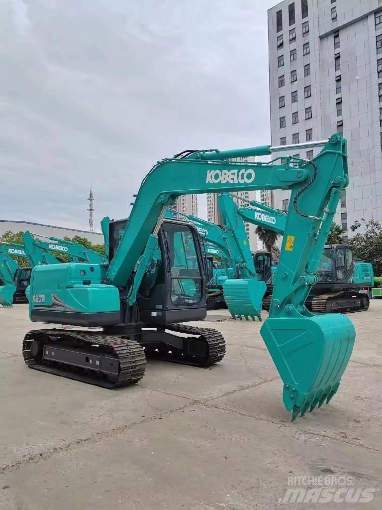 Kobelco SK 75 Midi bageri 7t – 12t
