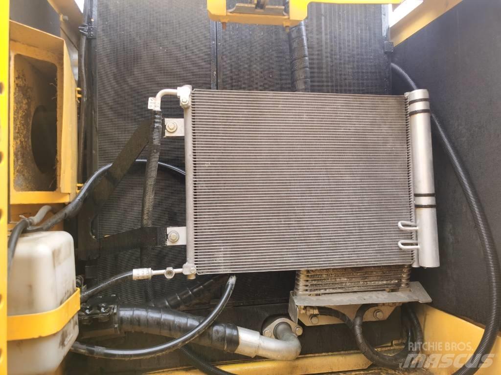 Komatsu PC 200-8 Bageri guseničari