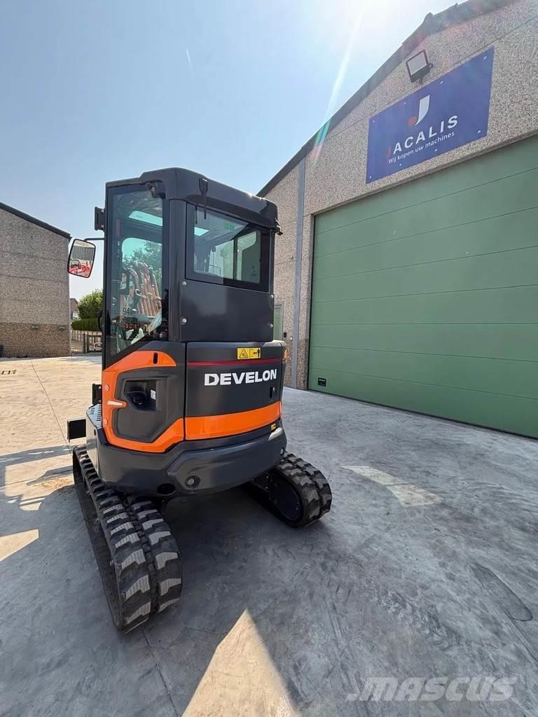 Doosan DX27Z-7 Mini bageri < 7t