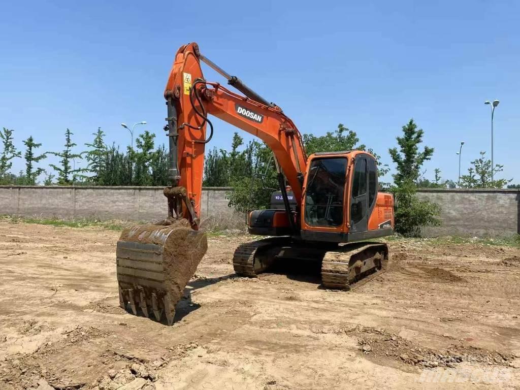 Doosan DX130 Bageri guseničari