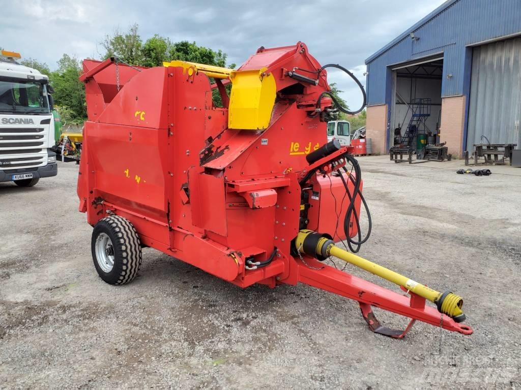 TEAGLE TOMAHAWK 8100 Rezači za bale, oprema za rezanje i odvajanje bal