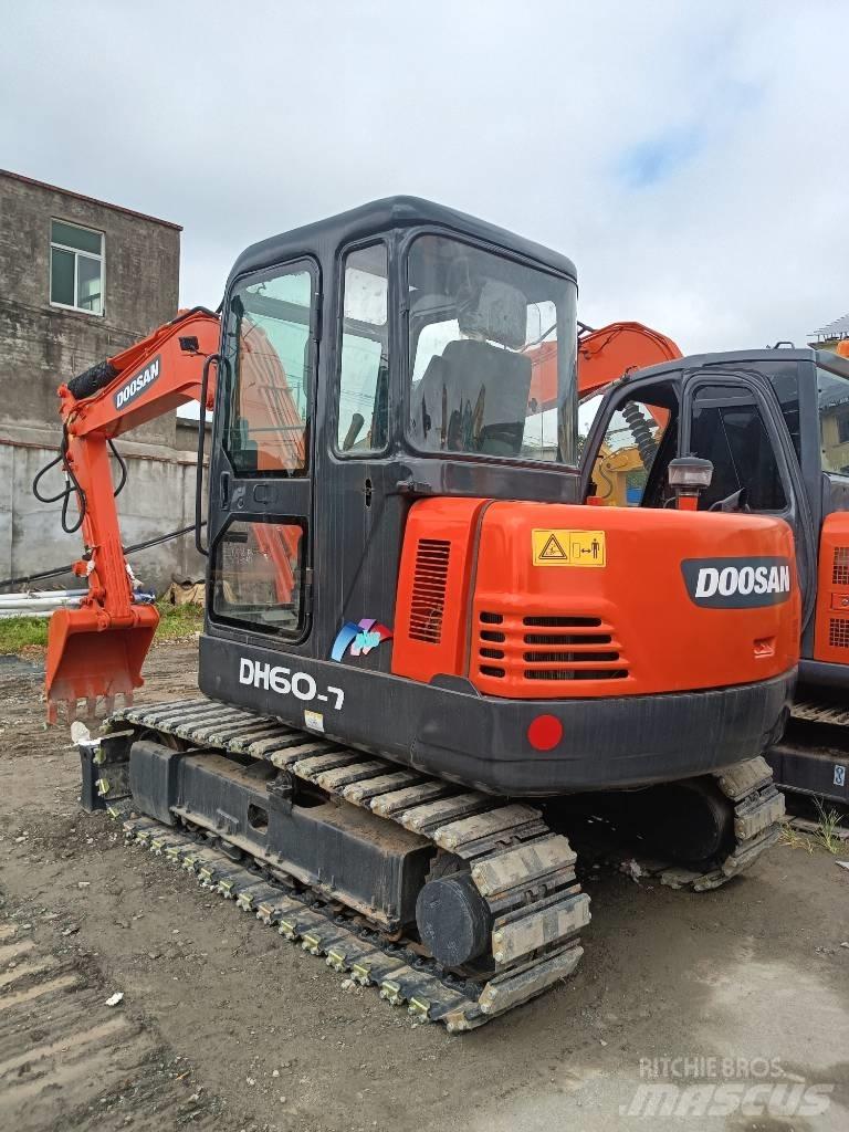 Doosan DH 60 Mini bageri < 7t