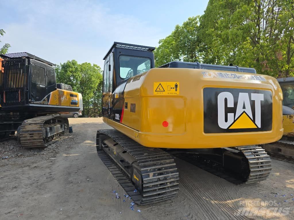 CAT 320D2 Bageri guseničari