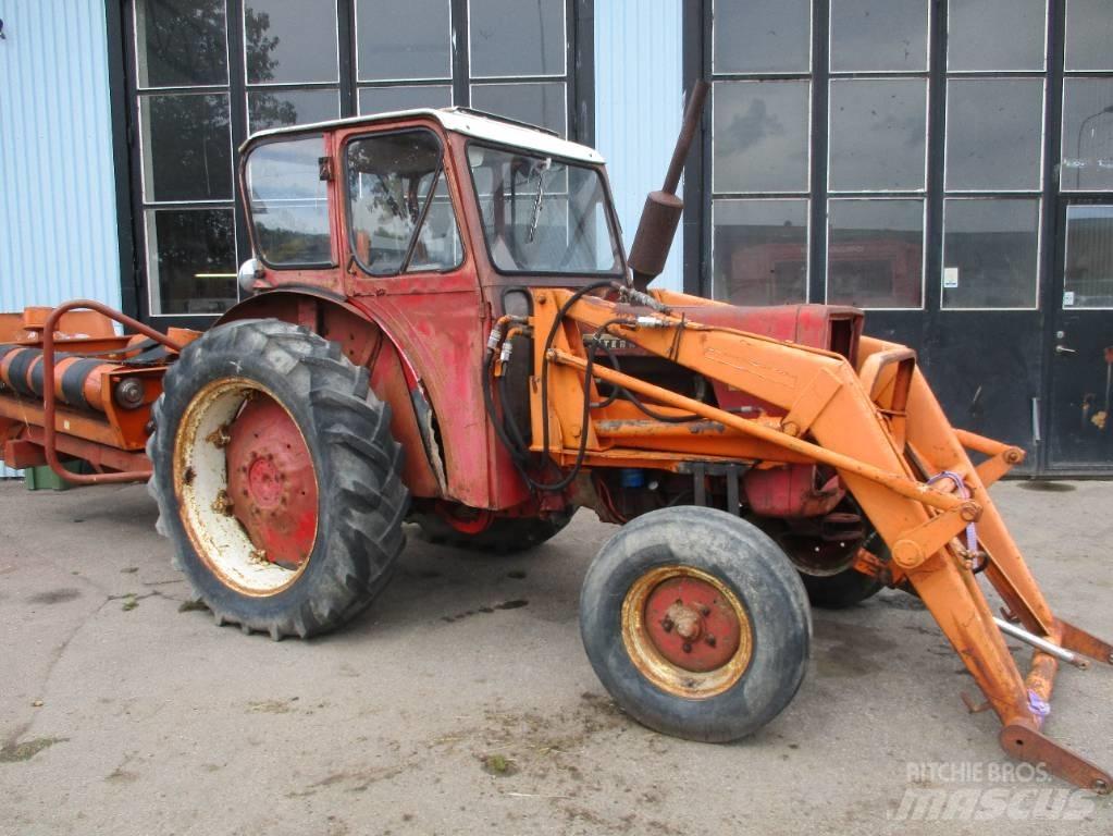 IH 523 Traktori