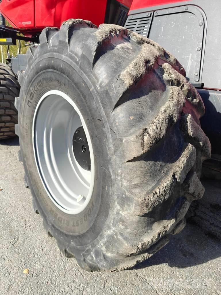 Komatsu 951 Harversteri