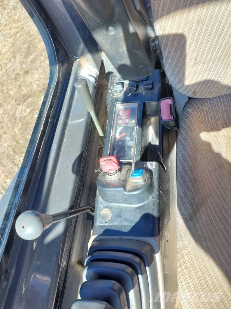 CASE CX 26 B Mini bageri < 7t