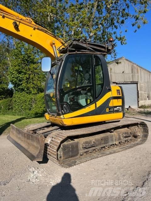 JCB JZ 140 Bageri guseničari