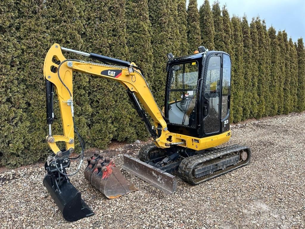 CAT 302.7 D CR Mini bageri < 7t