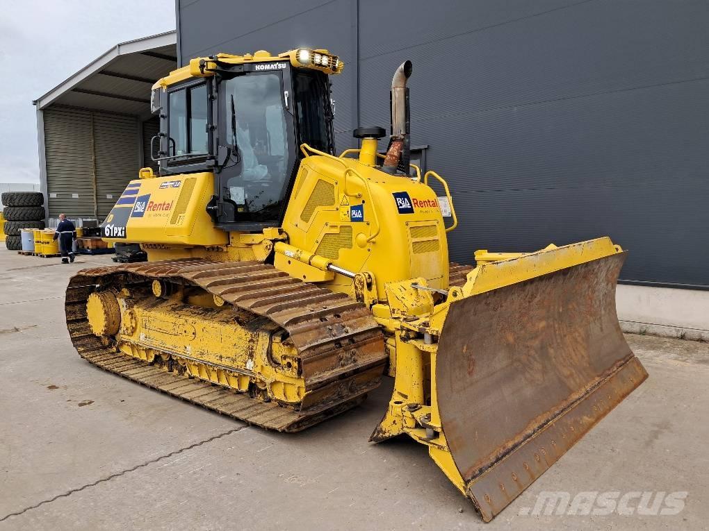 Komatsu D61PXI-24E0 Buldožeri guseničari