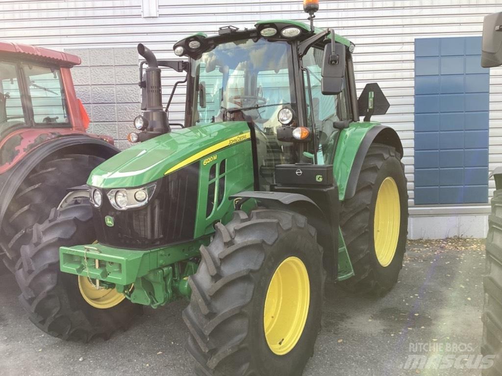John Deere 6120M Traktori