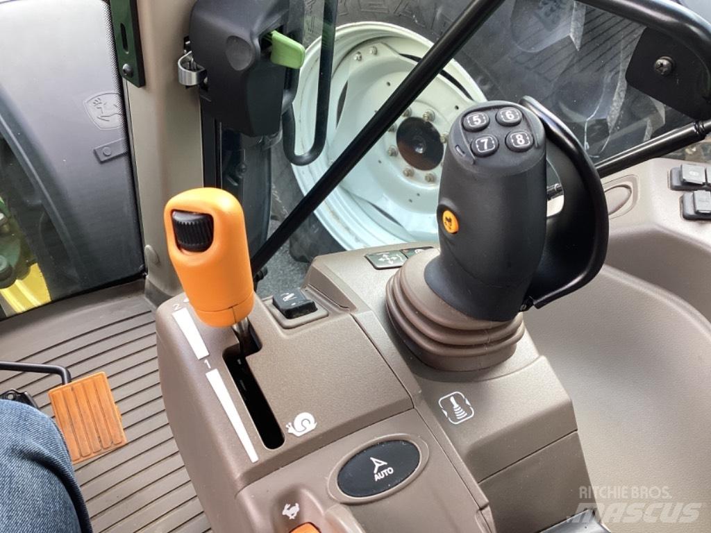 John Deere 6120M Traktori