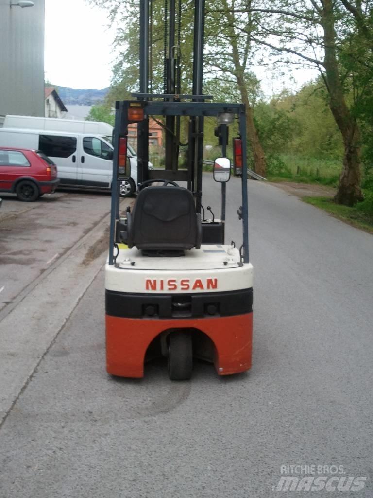 Nissan N01L15U Električni viljuškari