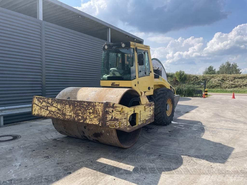 Bomag BW 216 DH-4 Valjci sa jednim bubnjem