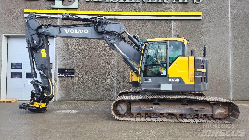 Volvo ECR 235 E L Bageri guseničari