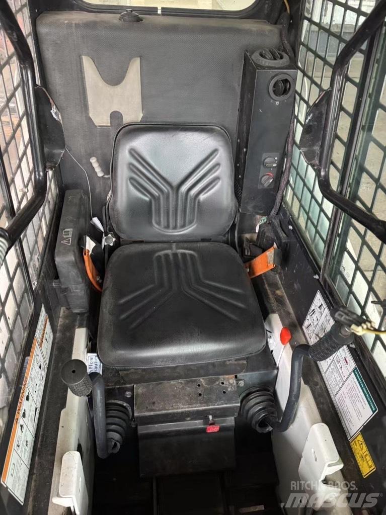Bobcat S 70 Skid steer mini utovarivači