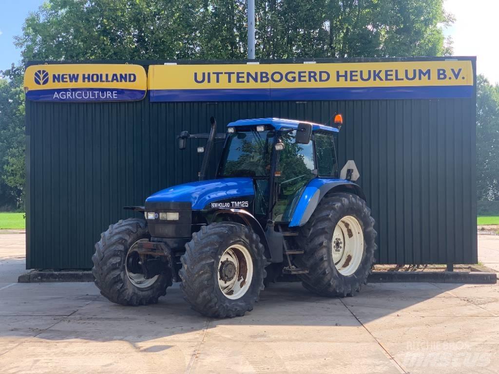 New Holland TM 125 Traktori