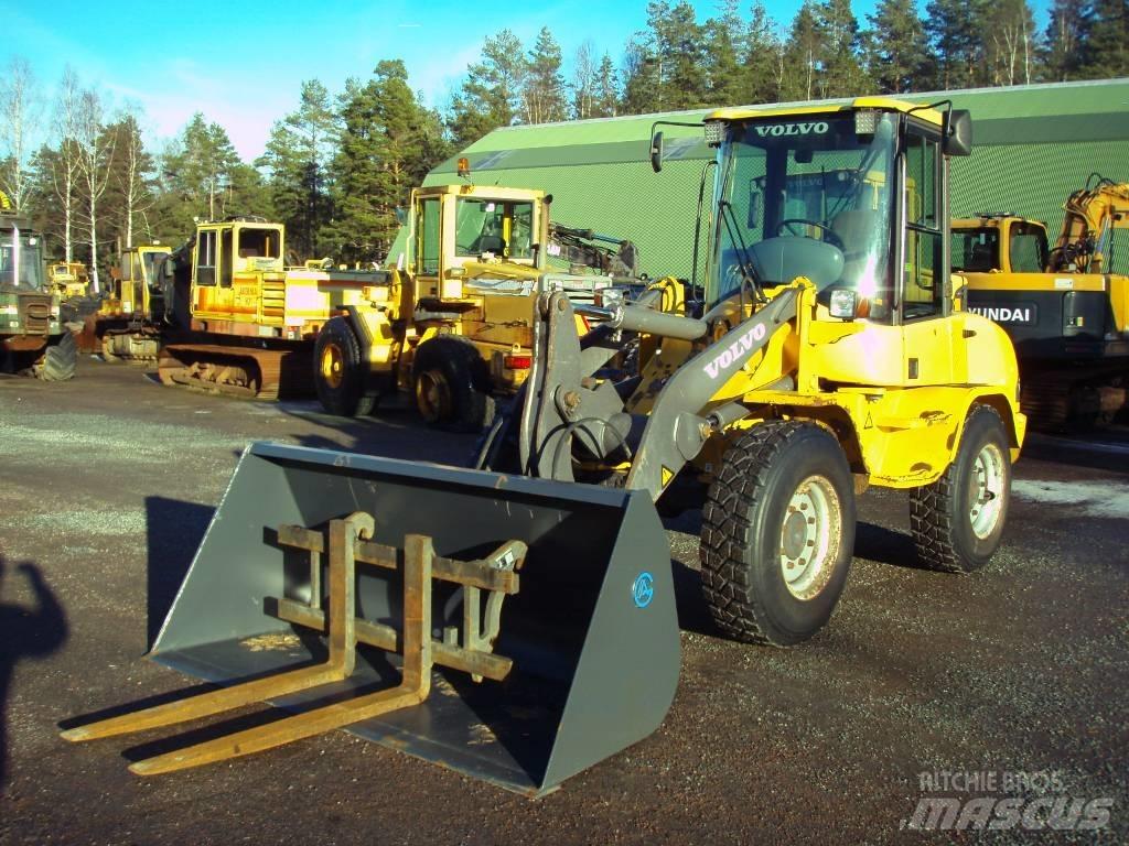 Volvo L 30 Utovarivači na točkove