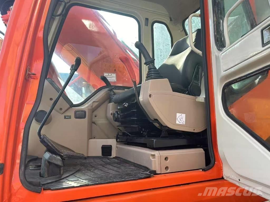 Doosan DH 225 LC-7 Bageri guseničari