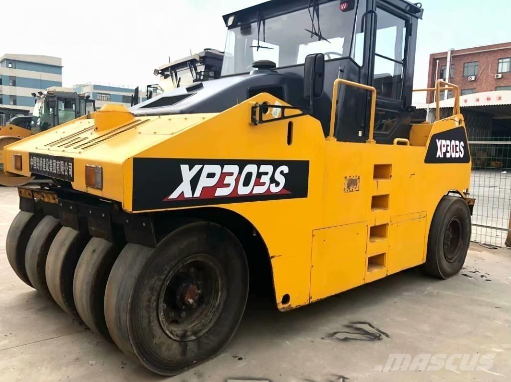 XCMG XP 303 Gumeni valjci na točkovima