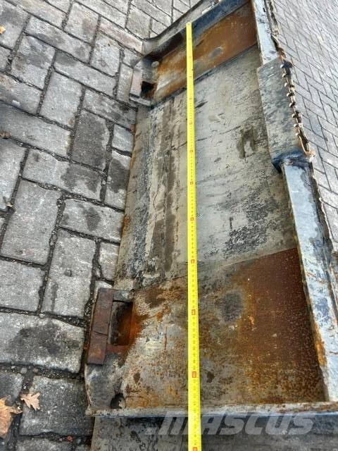 Bobcat bak CAT Kašike / Korpe