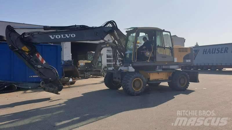 Volvo EW 210 C Bageri točkaši