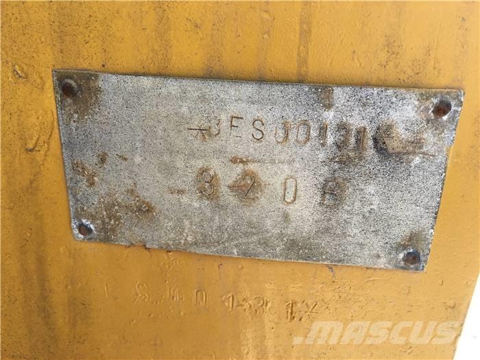 CAT 320 B Bageri guseničari