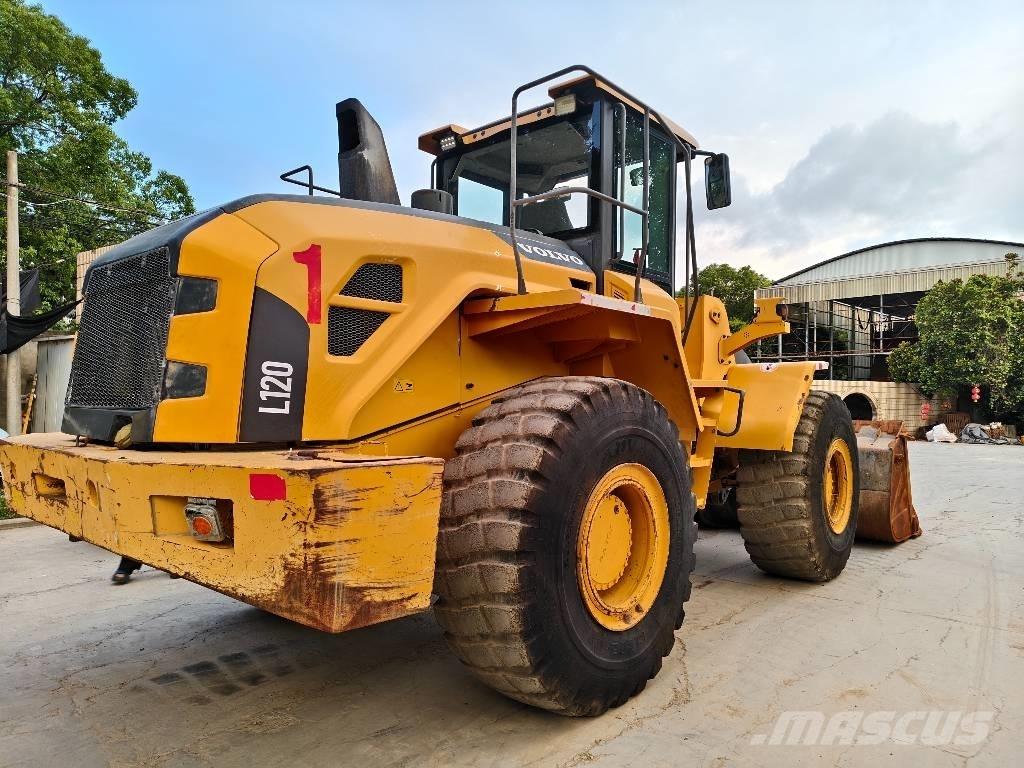 Volvo L 120 Utovarivači na točkove