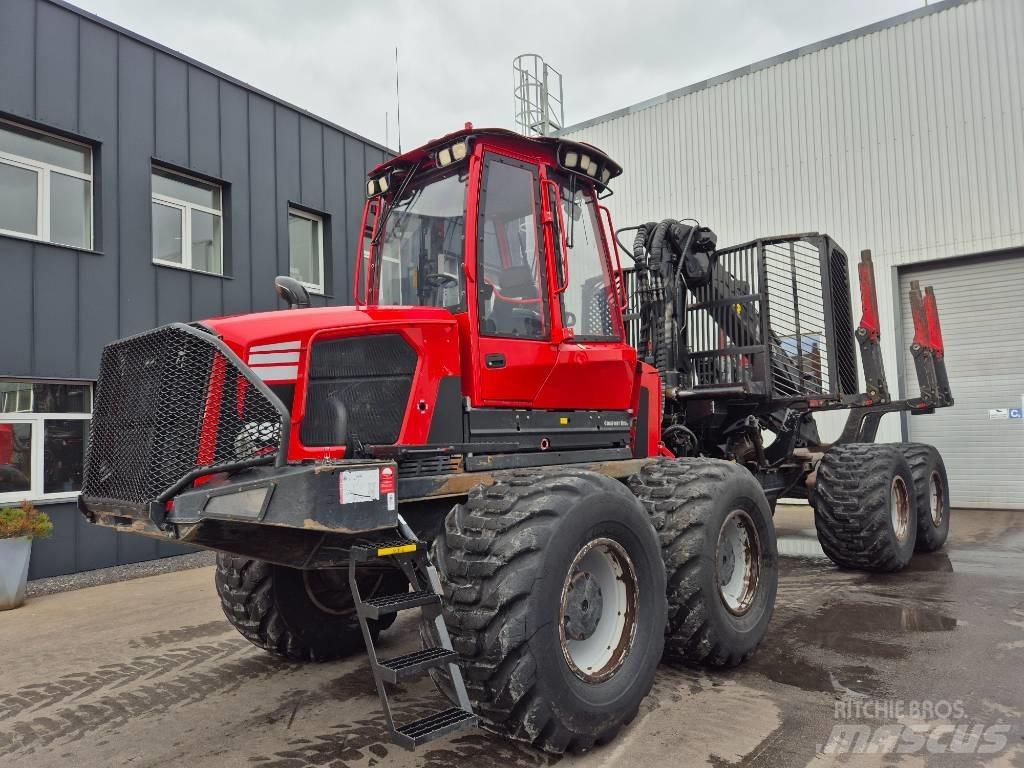 Komatsu 895 Forvarderi