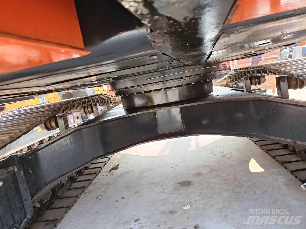 Doosan DX300-9 Bageri guseničari