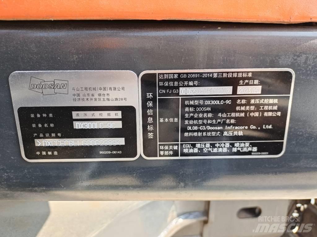 Doosan DX300-9 Bageri guseničari
