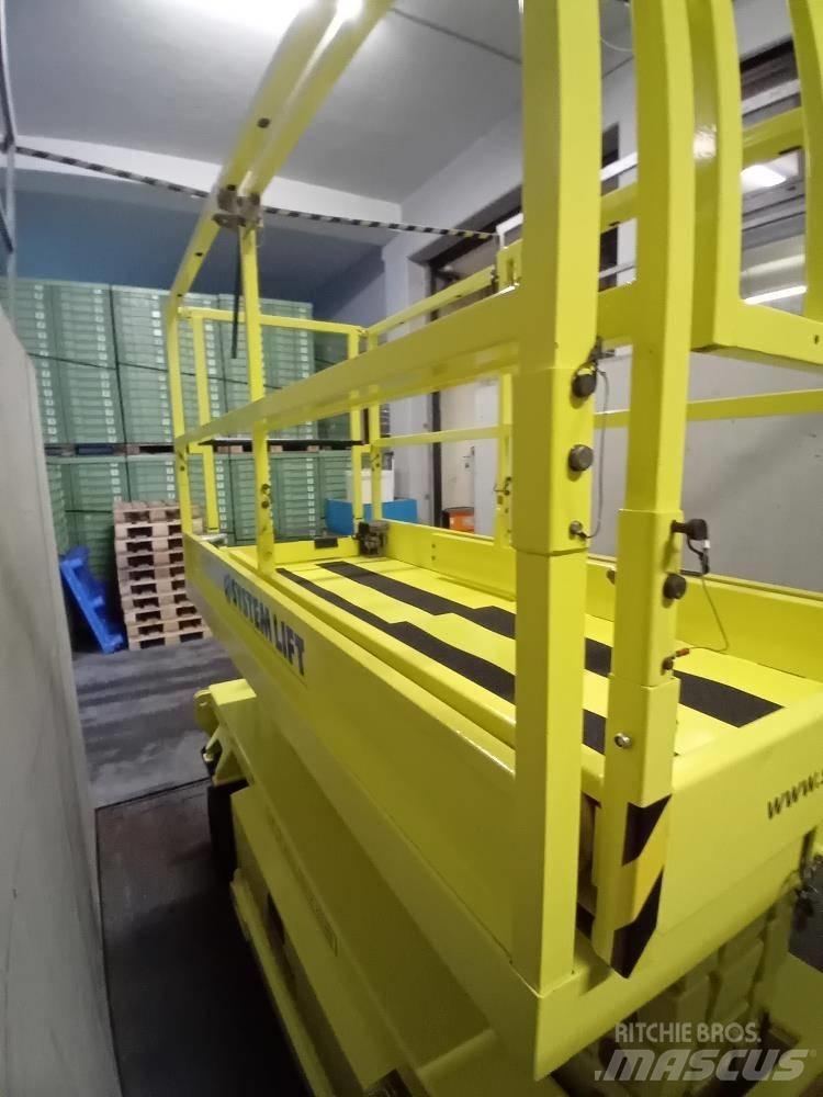 Holland Lift HL-9710 Makazaste platforme