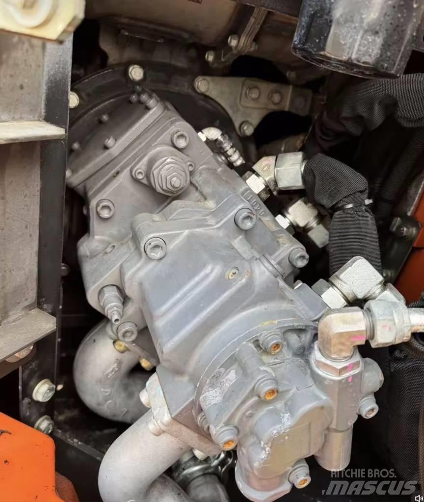 Hitachi ZX 75 US Midi bageri 7t – 12t