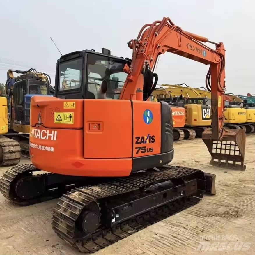 Hitachi ZX 75 US Midi bageri 7t – 12t