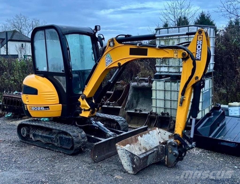 JCB 8026 CTS Mini bageri < 7t