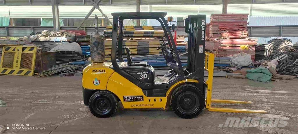 Komatsu FD 30 T-17 Dizelski viljuškari