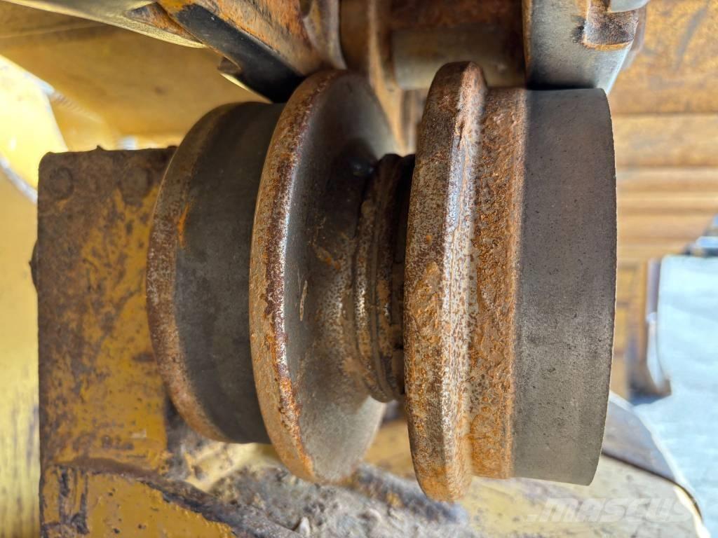 CAT D 6 K 2 LGP Buldožeri guseničari