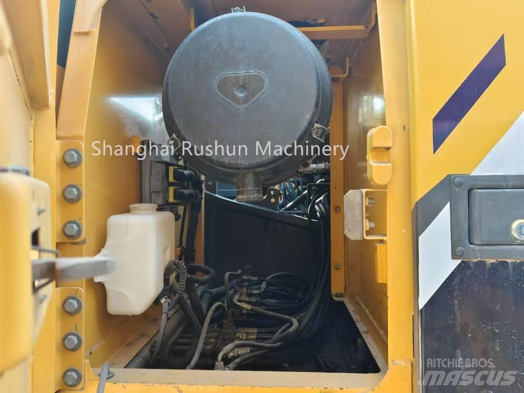 Volvo EC240 Bageri guseničari
