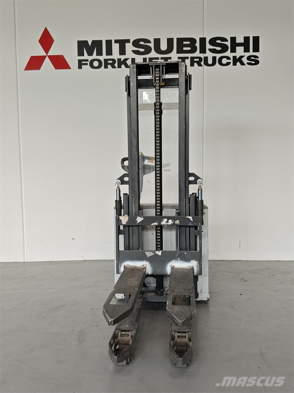 Atlet PSH160 Samopogonski ručni viljuškari