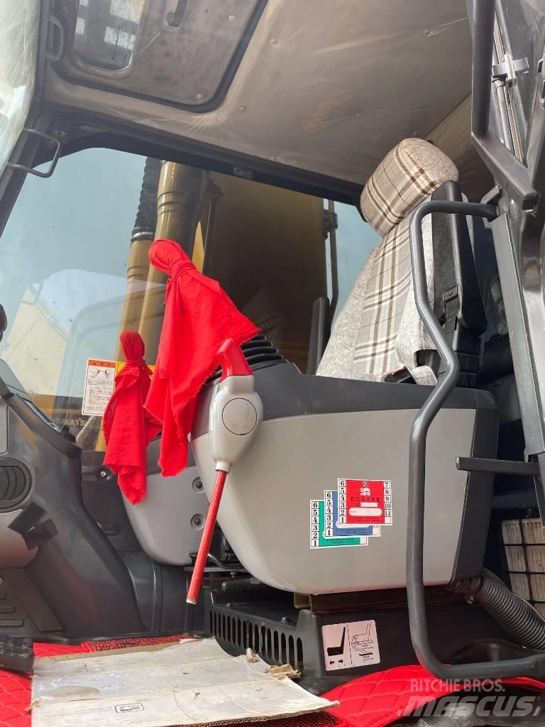 Komatsu PC220 Bageri guseničari