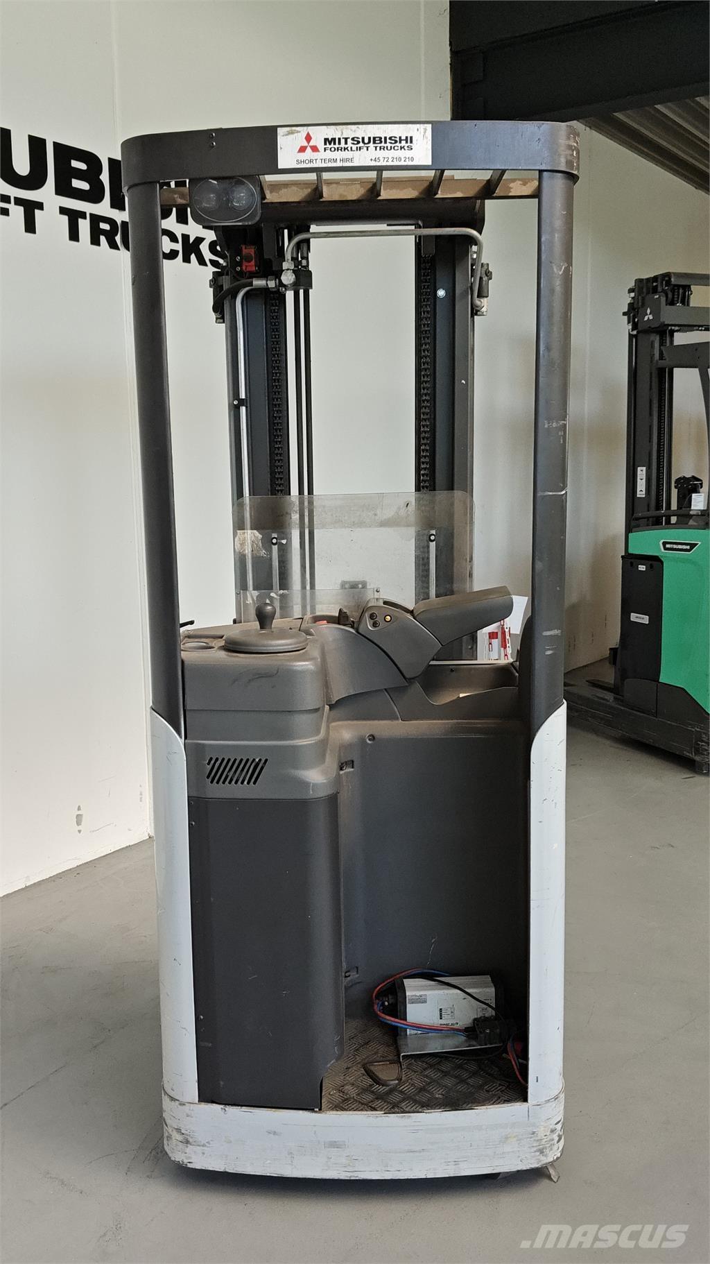 Atlet AJN160 Samopogonski ručni viljuškari