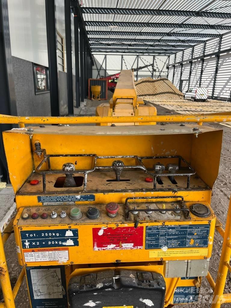 Hitachi HX140B Teleskopske podizne platforme