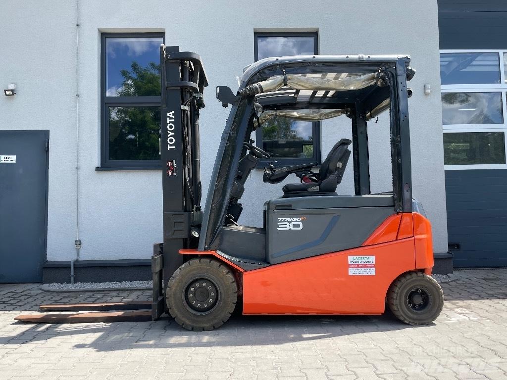 Toyota 8FBMT30 Električni viljuškari